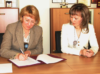 Иркутская нефтяная компания и Эвенкийский культурный центр подписали договор о сотрудничестве