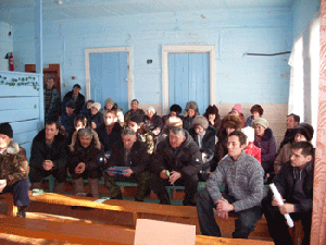Представители Иркутской нефтяной компании встретились с жителями сел Токма и Верхнемарково
